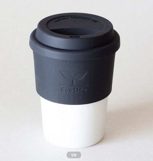 Kaffeebecher mit Silikondeckel weiß / Japan